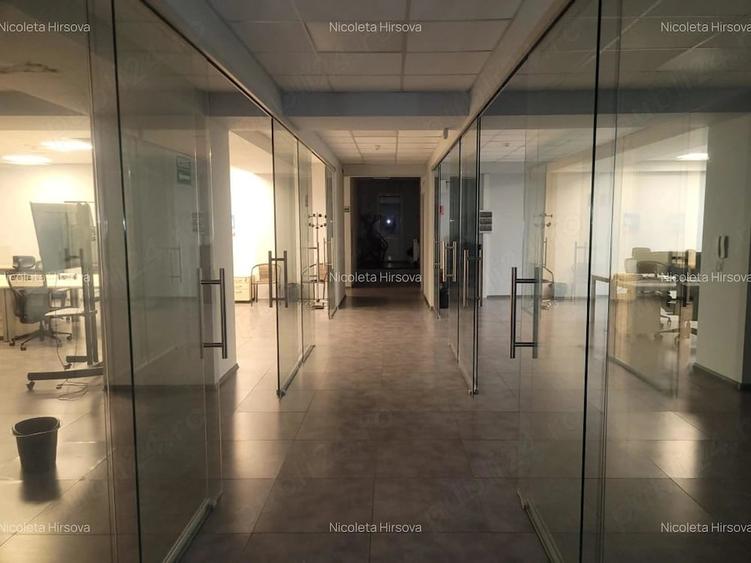 Spațiu comercial, de 500 mp, în Central