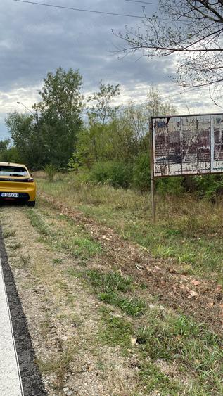 Teren de 9000 mp, în Fețeni