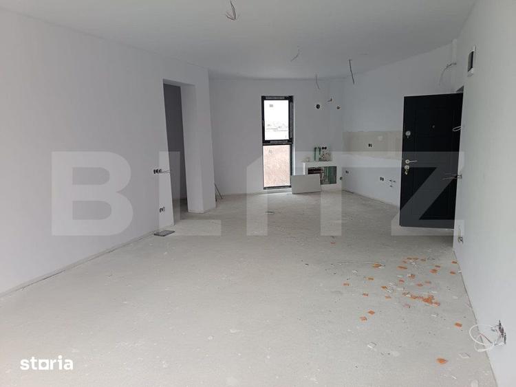 Apartament cu 3 camere în Mihai Bravu