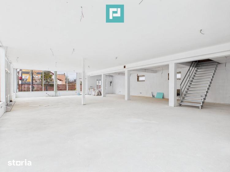Spațiu comercial, de 198.3 mp, în Cantemir