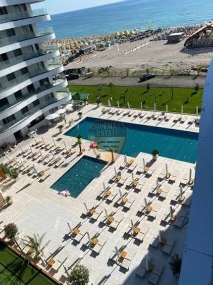 Apartament cu 2 camere semidecomandat, mobilat în Nord