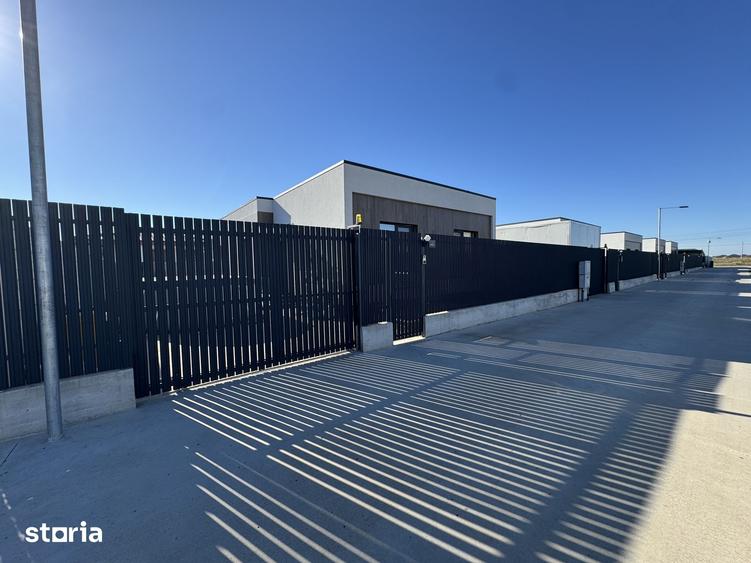 Casă cu 4 camere cu Teren 370 Mp în Tunari