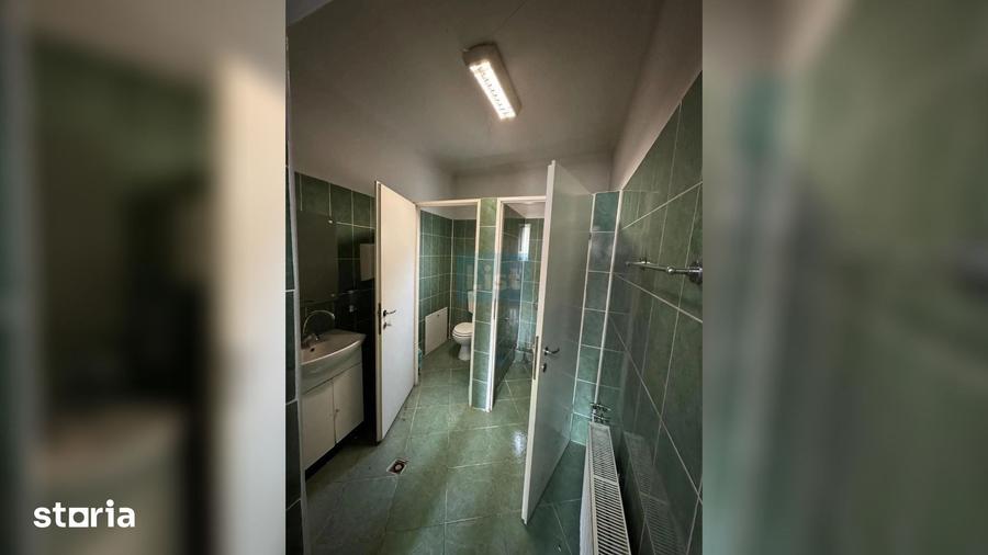Casă cu 6 camere cu Teren 500 Mp în Mărăști