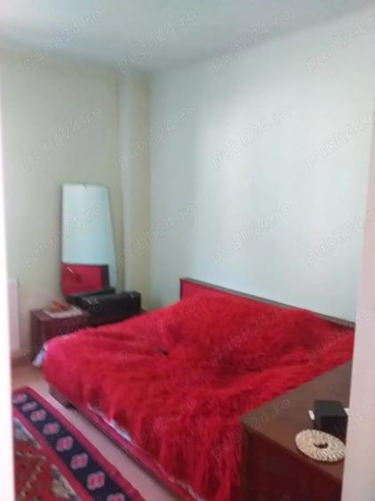 Casă cu 4 camere în Băicoi