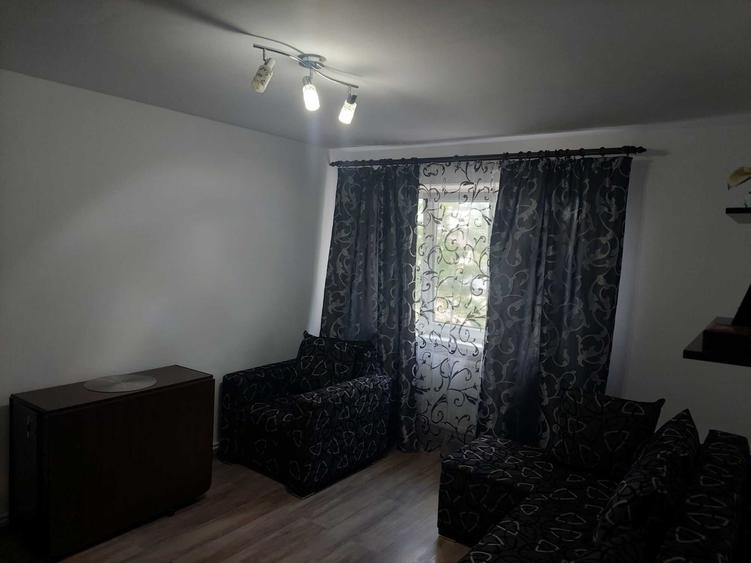Apartament cu 2 camere decomandat în Exterior Vest