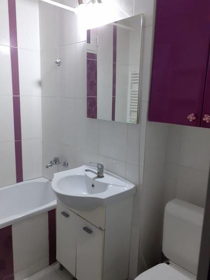 Apartament cu 2 camere nedecomandat în Central