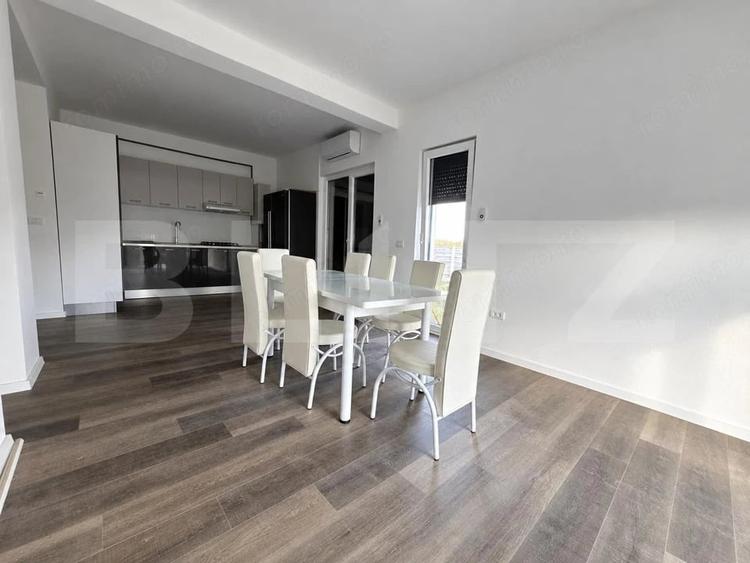 Apartament cu 3 camere decomandat în Ghiroda