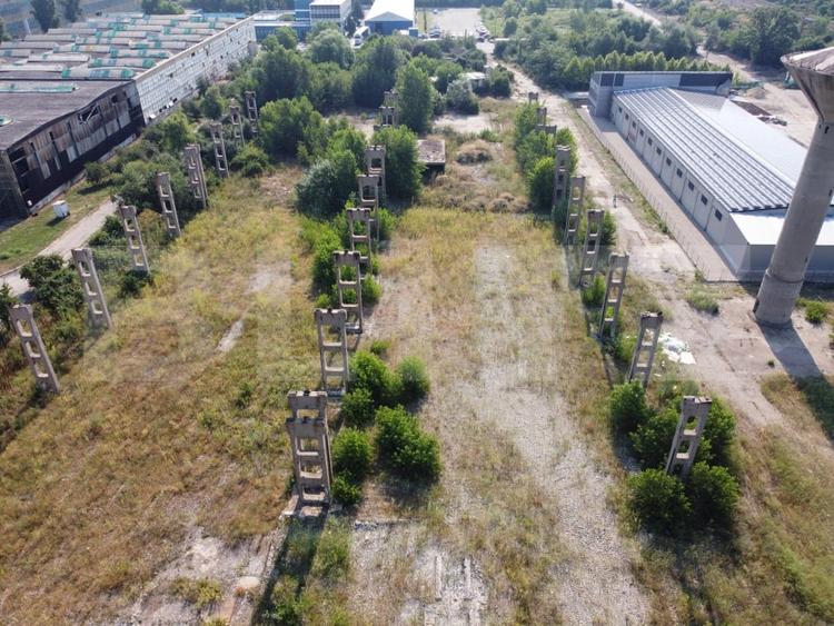 Teren Construcții intravilan de 28760 mp, în Titu