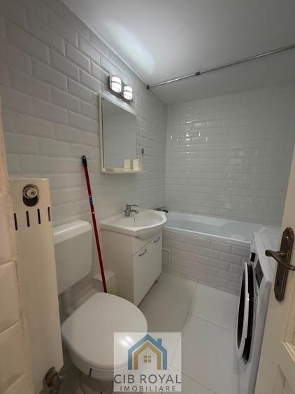 Apartament cu 2 camere decomandat în Parcul Circului