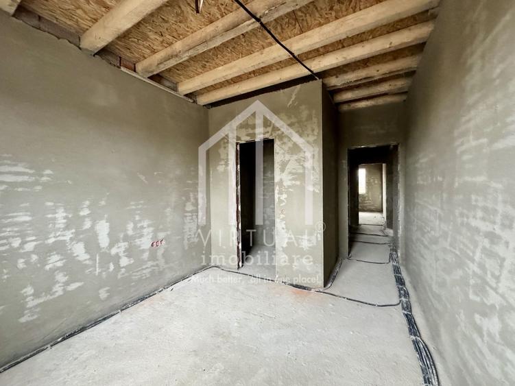 Casă individuală cu 3 camere cu Canalizare în Cristian