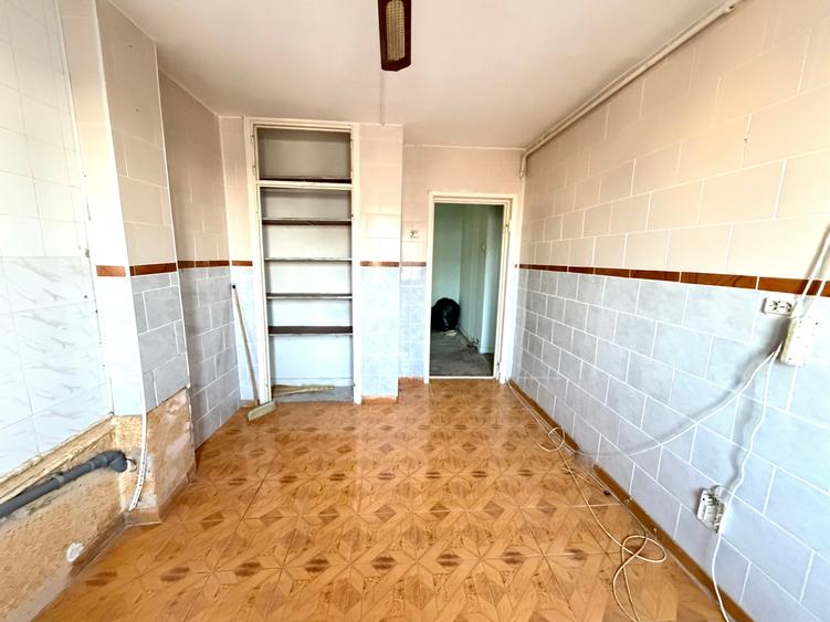 Apartament cu 3 camere decomandat în Orizont