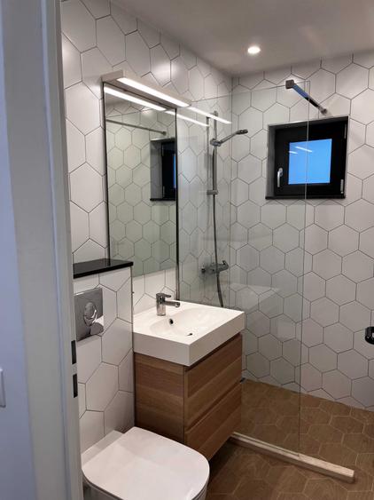 Apartament cu 2 camere semidecomandat, mobilat în Central