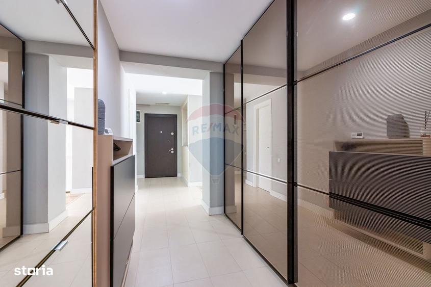Apartament cu 4 camere în Pipera