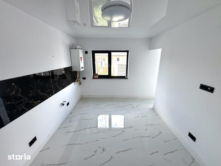 Casă cu 4 camere cu Teren 270 Mp în Rediu