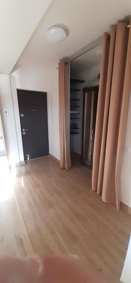Apartament cu 2 camere semidecomandat în Florești