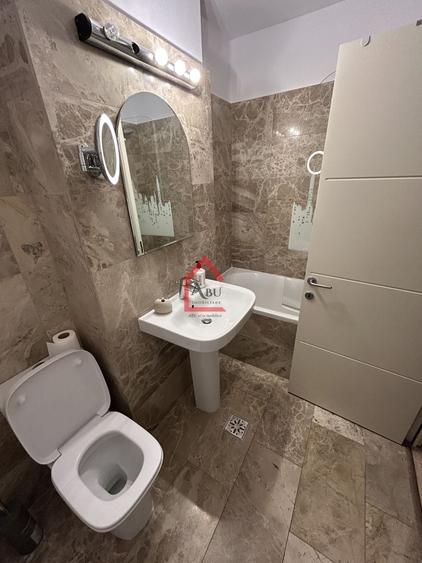 Apartament cu 2 camere semidecomandat, mobilat în Tătărași