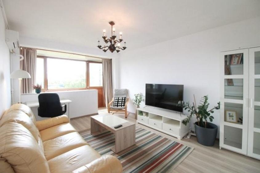 Apartament cu 2 camere decomandat, mobilat în Eroii Revoluției