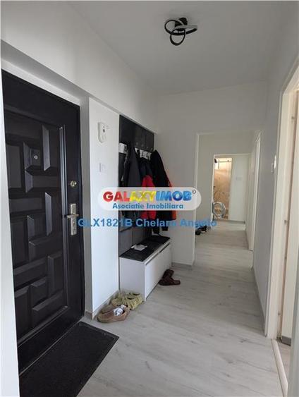Apartament cu 3 camere decomandat în Rahova