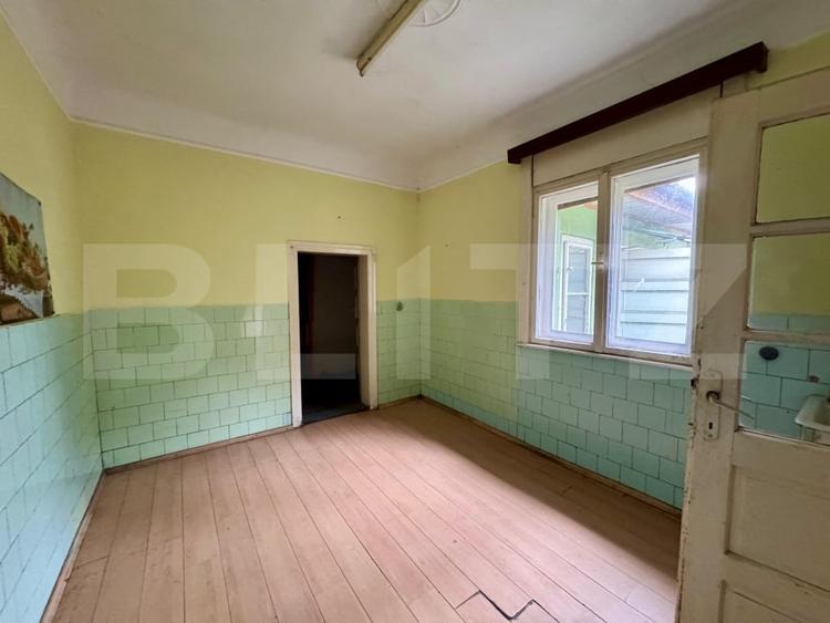 Apartament cu 3 camere decomandat în Cantemir