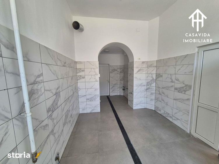 Spațiu comercial, de 67 mp, în Central