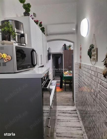 2 cam - zona Centrala - la curte comuna - 1
