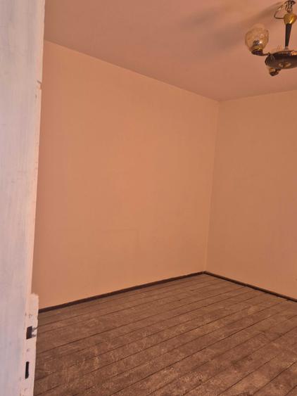 Casă cu 4 camere în Breaza de Sus