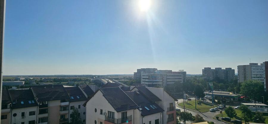 Apartament cu 4 camere decomandat în 9 Mai