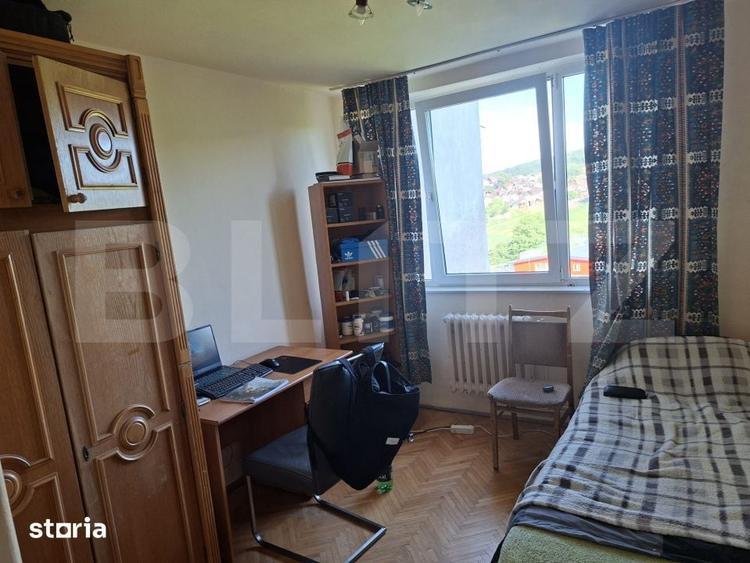 Apartament cu 3 camere în Dâmbu Pietros