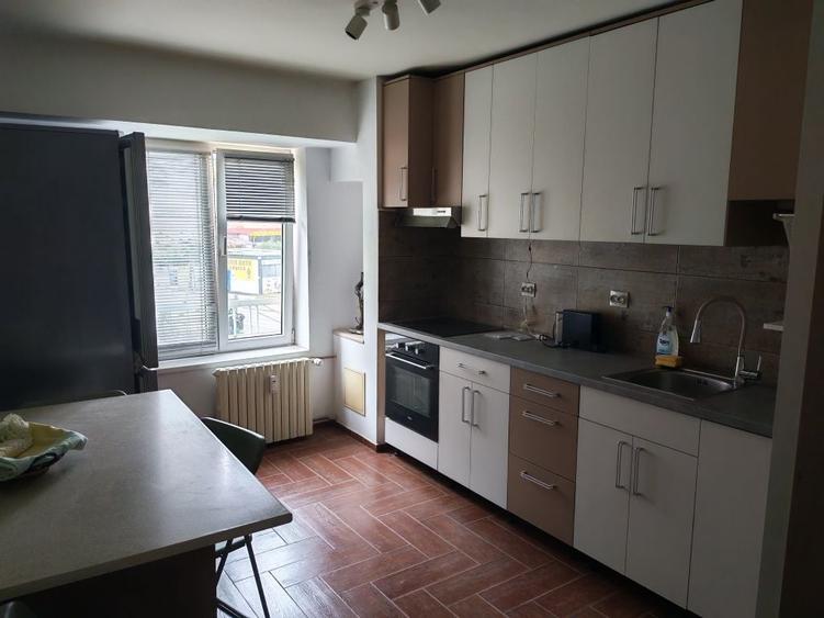 PROPRIETAR,ofer spre inchiriere, apartament cu 2 camere,decomandat,54 mp,Calea Calarasi,vis a vis,de Facultatea Hyperion - 2