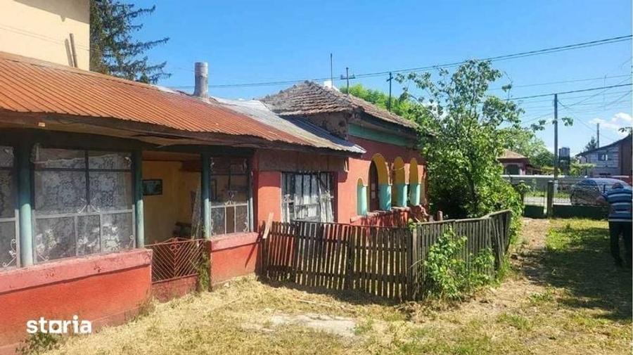 Casă cu 4 camere cu Teren 70 Mp în Băneasa