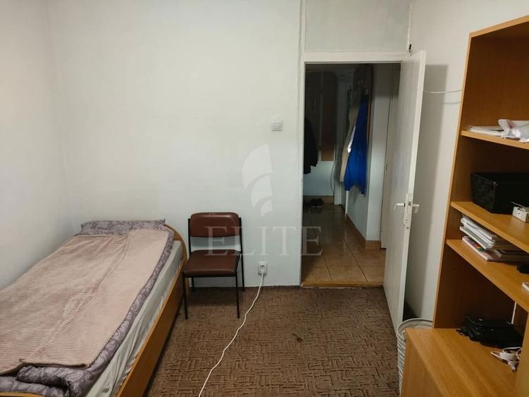 Apartament cu 4 camere decomandat, mobilat în Mărăști