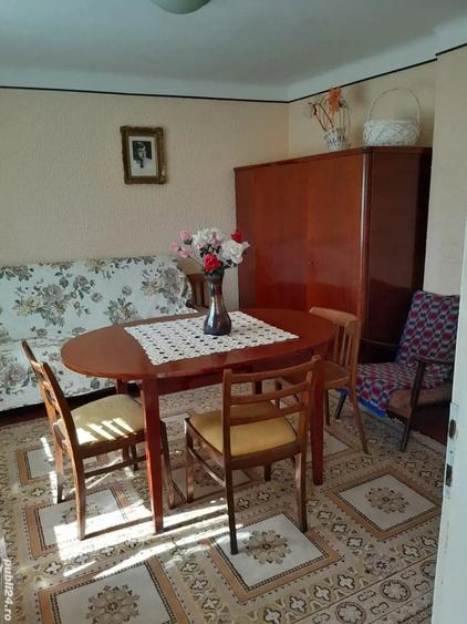 Casa Breaza central cu un mare cire? alb pentru dulcea?a! - 1