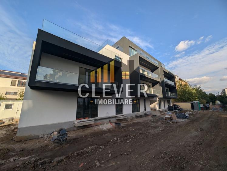 Apartament cu 4 camere semidecomandat în Theodor Pallady