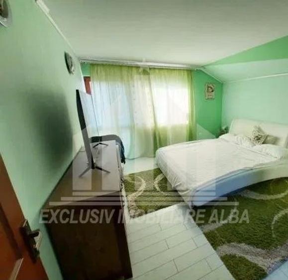 Casă individuală cu 5 camere cu Canalizare în Oarda