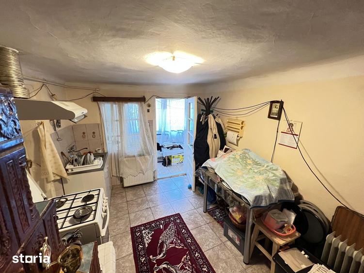 Casă cu 2 camere cu Teren 391 Mp în Vest