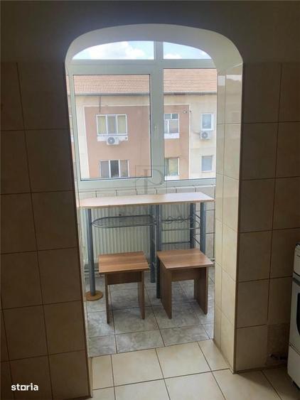 Apartament cu 3 camere decomandat în Lunei