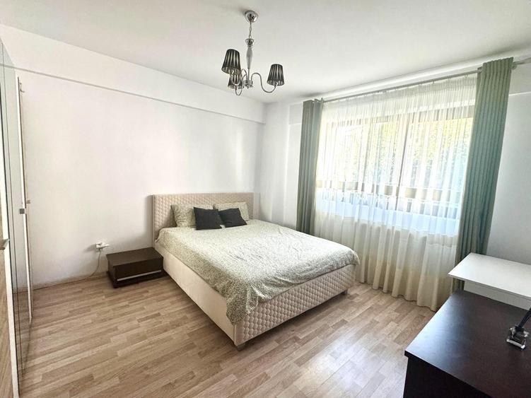 Apartament cu 2 camere decomandat în Nicolina