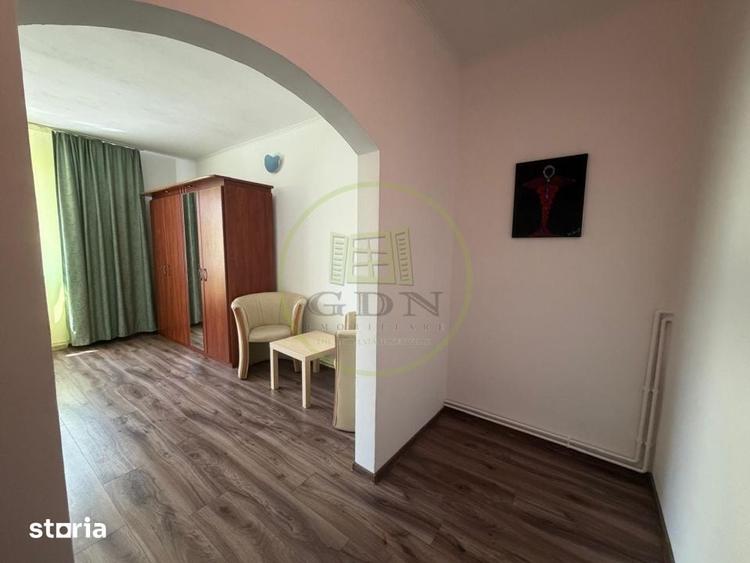 Apartament cu 4 camere în Centrul Istoric