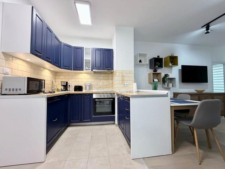 Apartament cu 2 camere semidecomandat, mobilat în Mărăști