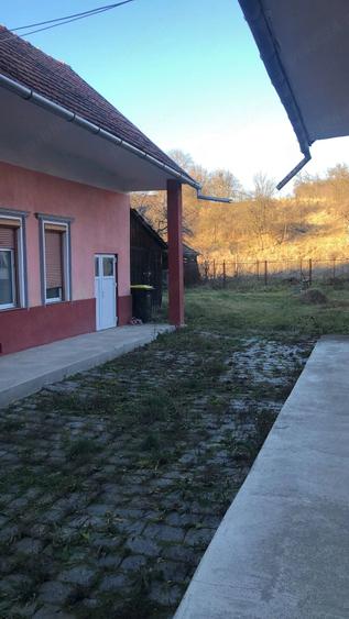 Casă cu Teren 2000 Mp în Băișoara