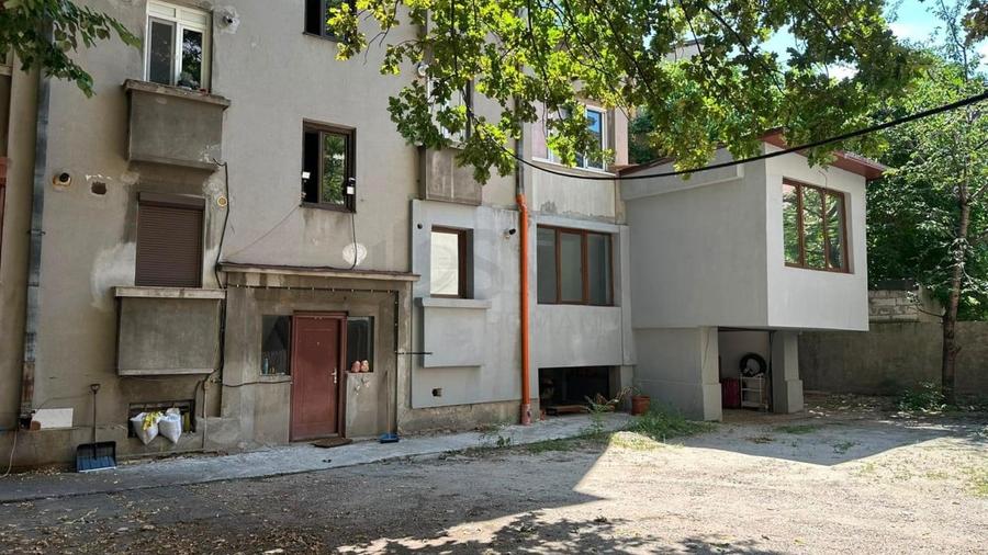 Apartament cu 2 camere decomandat în Foișorul de Foc