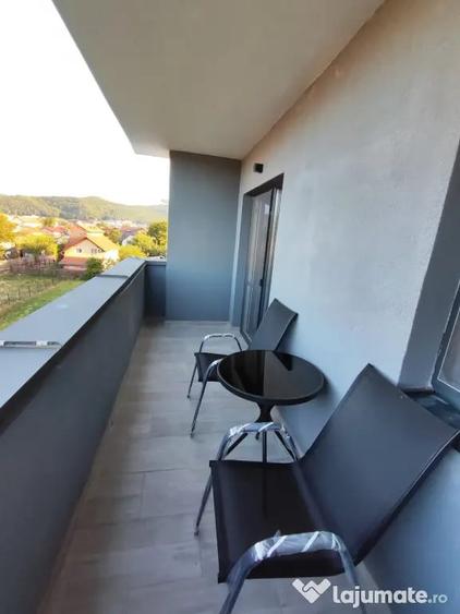 Apartament cu 2 camere semidecomandat în Florești
