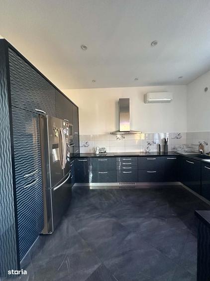 Casă cu 4 camere decomandat în Lucian Blaga