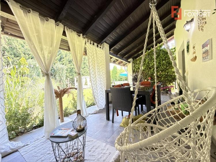Casă individuală cu 5 camere cu Piscina în Giroc