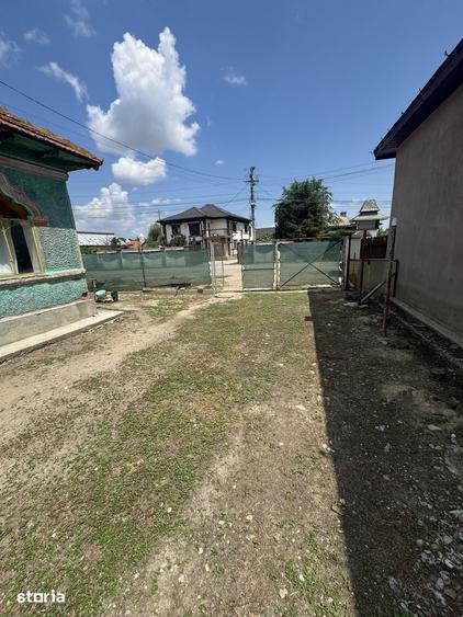 Casă cu 3 camere cu Teren 3200 Mp în Scurtești