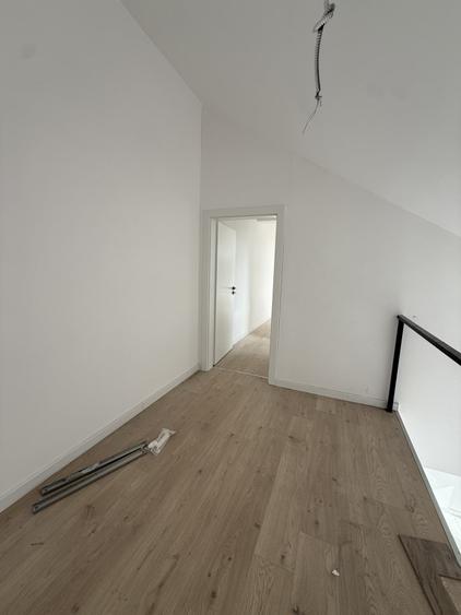 Apartament cu 3 camere decomandat în Giroc