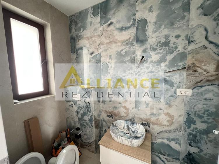 Casă individuală cu 5 camere cu Canalizare în Berceni