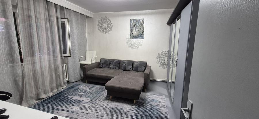 Apartament cu 3 camere decomandat în Bistrița Lac