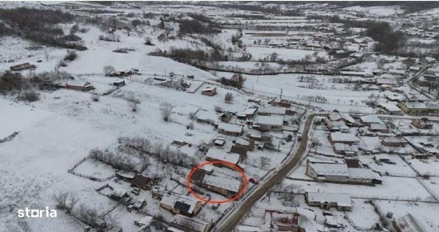 Casă cu 4 camere în Băgara