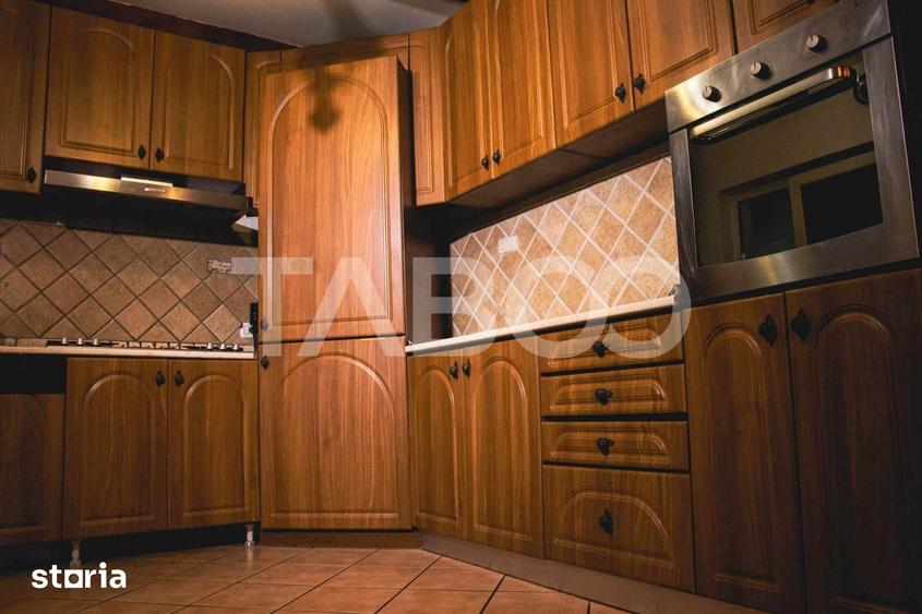Casă cu 4 camere cu Teren 600 Mp în Mândra